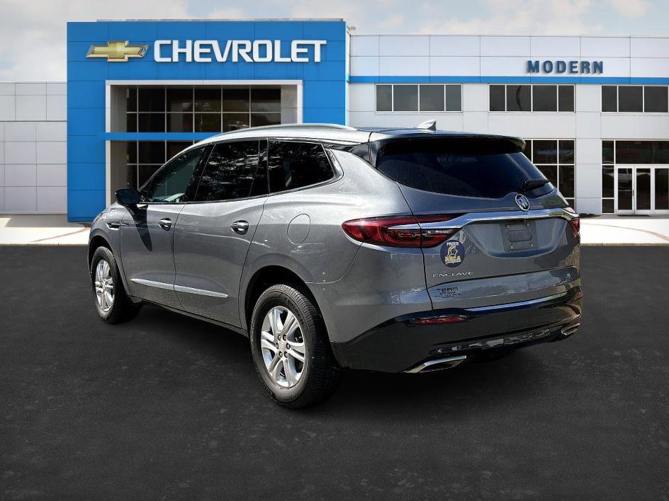 2021 Buick Enclave Essence photo 3
