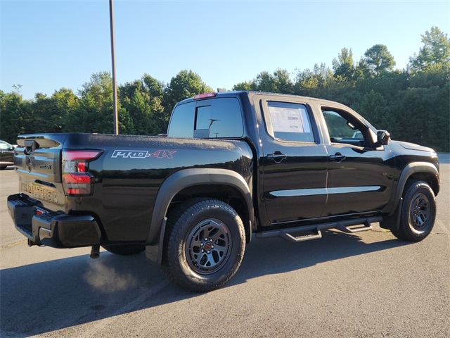 2026 Nissan Frontier Crew Cab PRO-4X photo 3