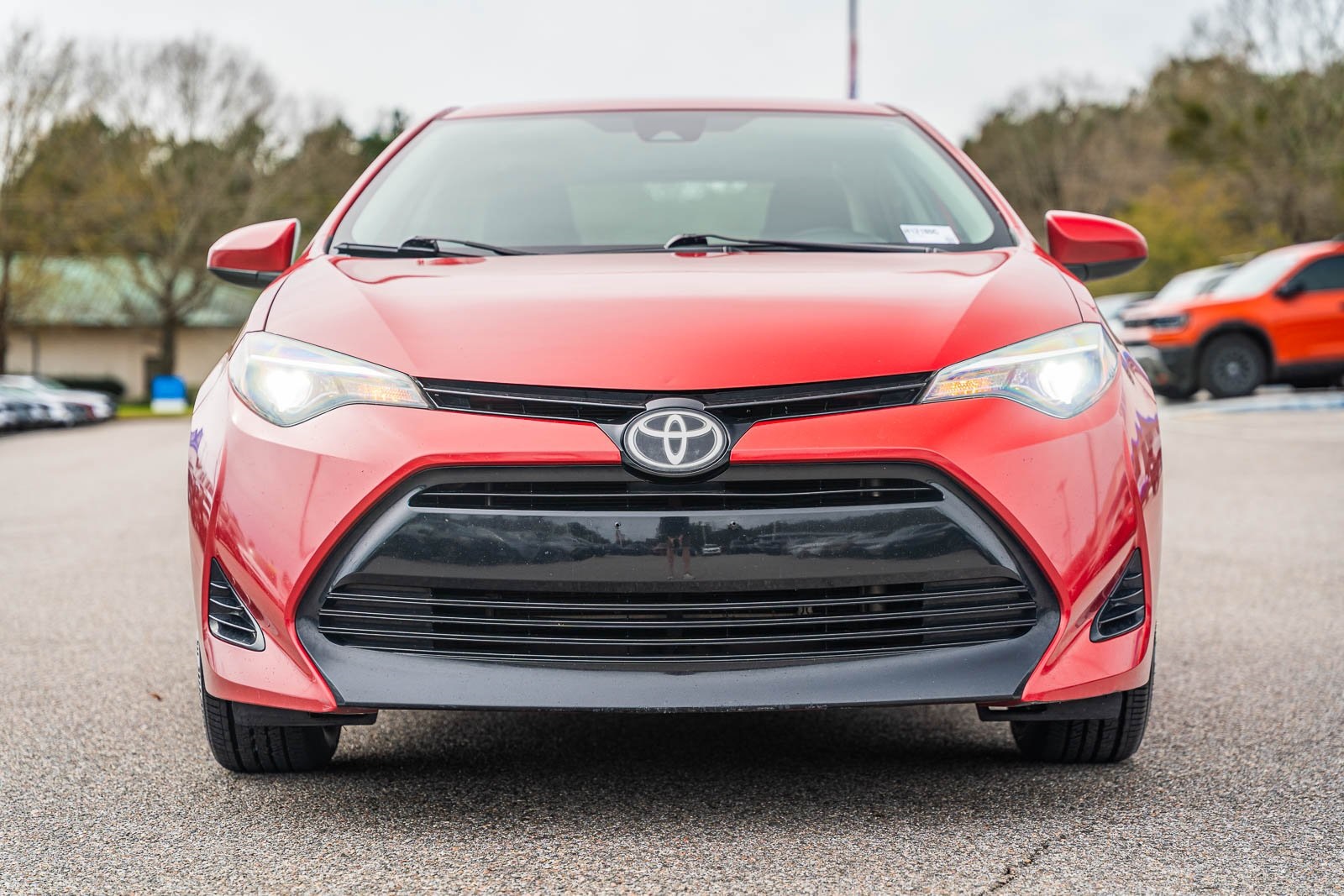 2018 Toyota Corolla SE photo 2