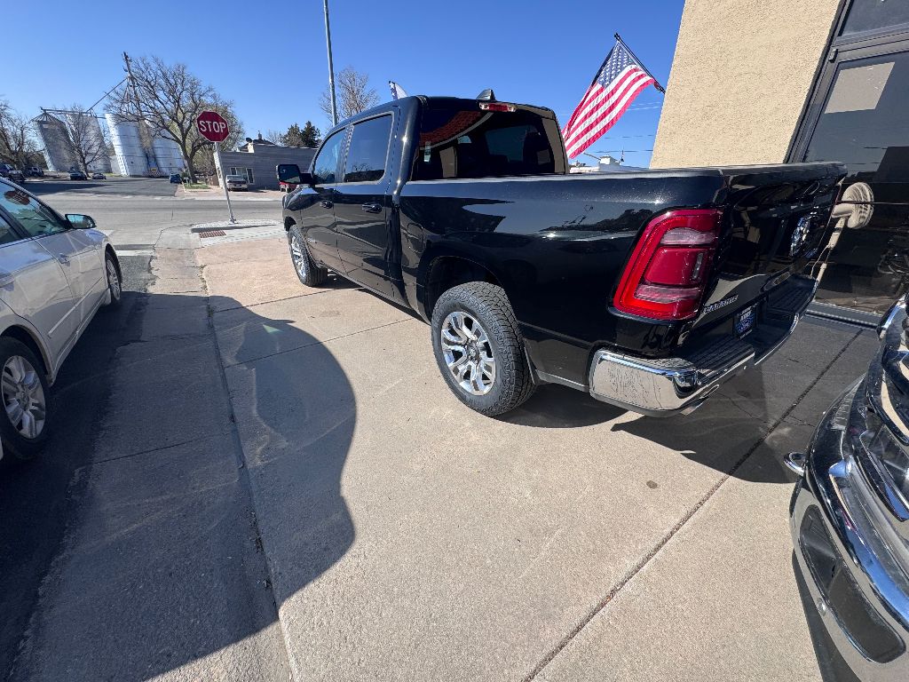 2024 Ram 1500 Laramie photo 5