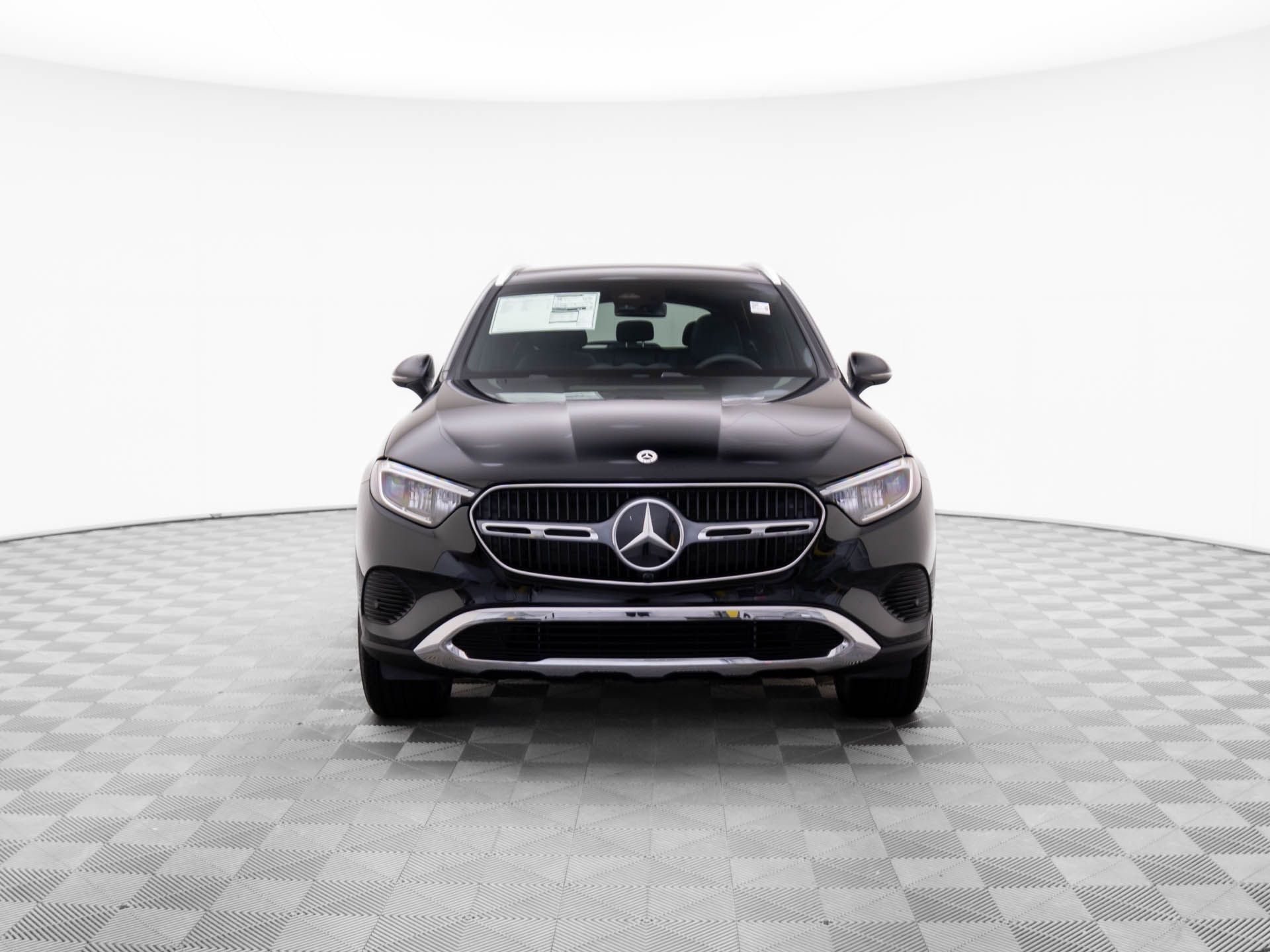 2025 Mercedes Benz GLC 300 4MATIC photo 9