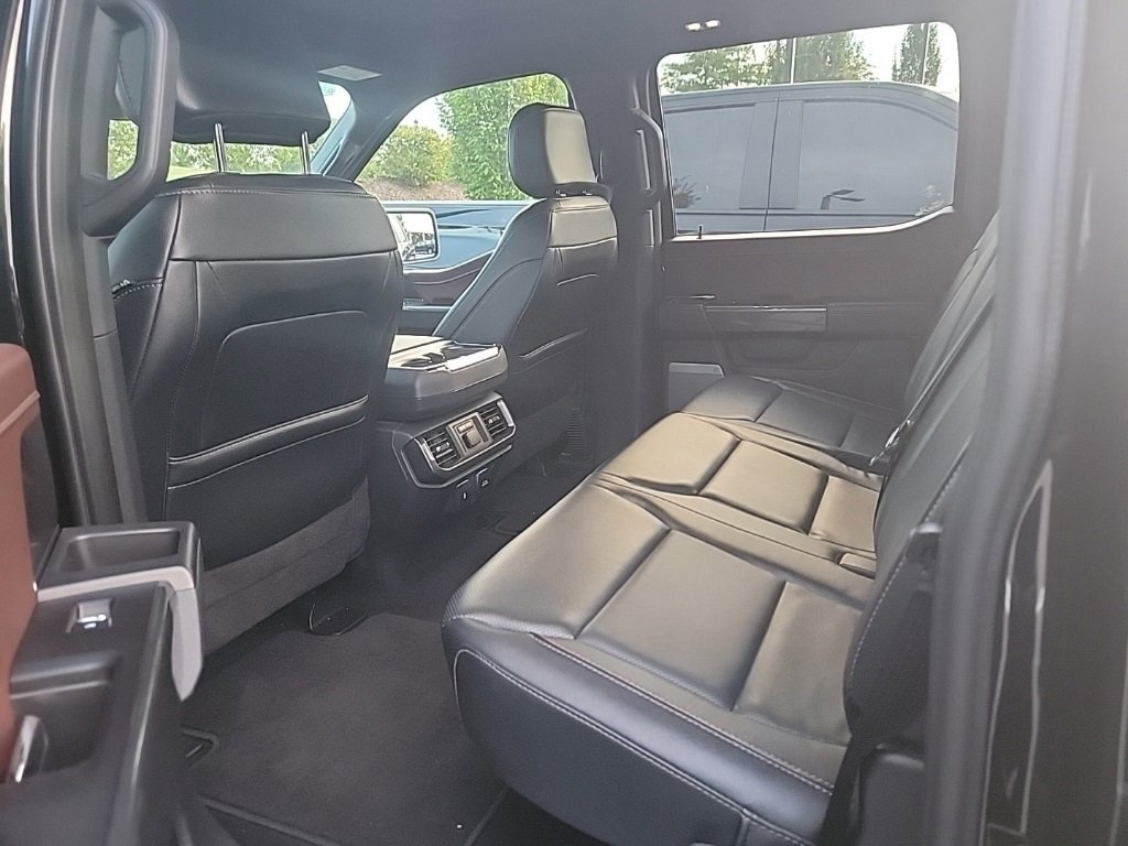 2023 Ford F-150 Lariat photo 9