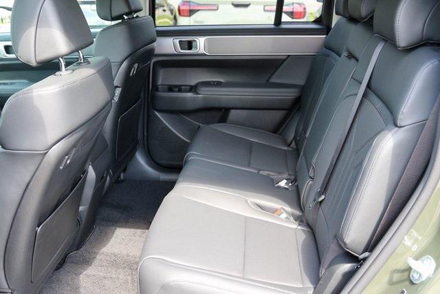New 2025 Green Hyundai SEL image 13