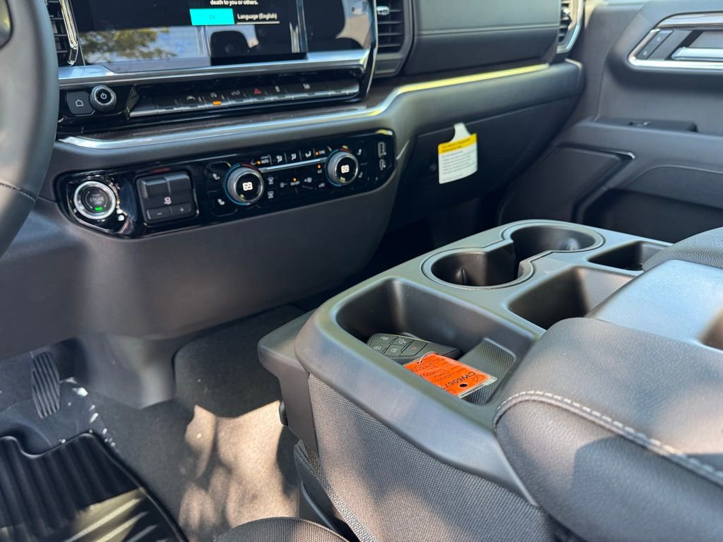 2025 Chevrolet Silverado 1500 LT photo 15