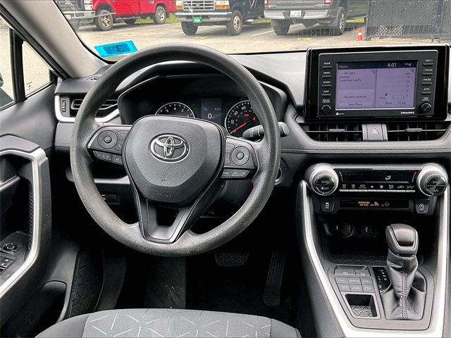 2021 Toyota RAV4 XLE photo 5