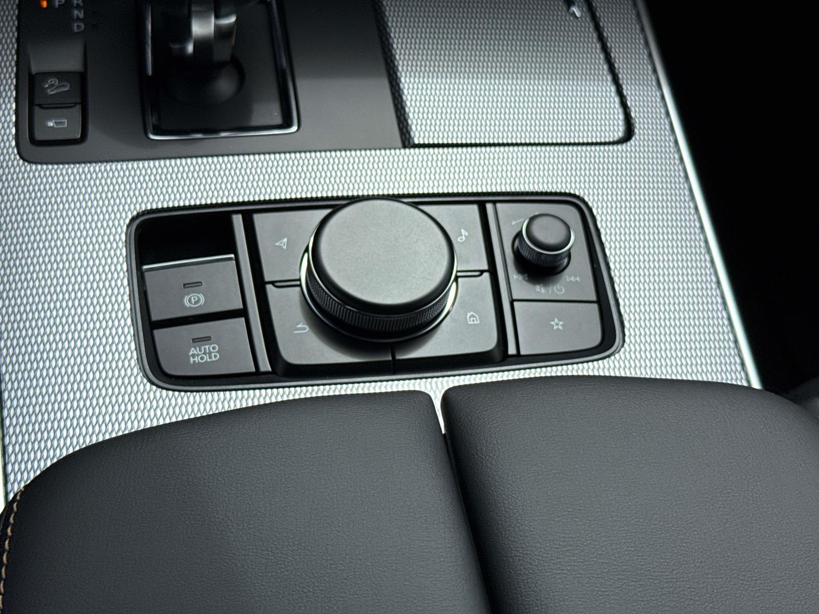 2025 Mazda CX-70 Plug-in Hybrid Premium Plus photo 10