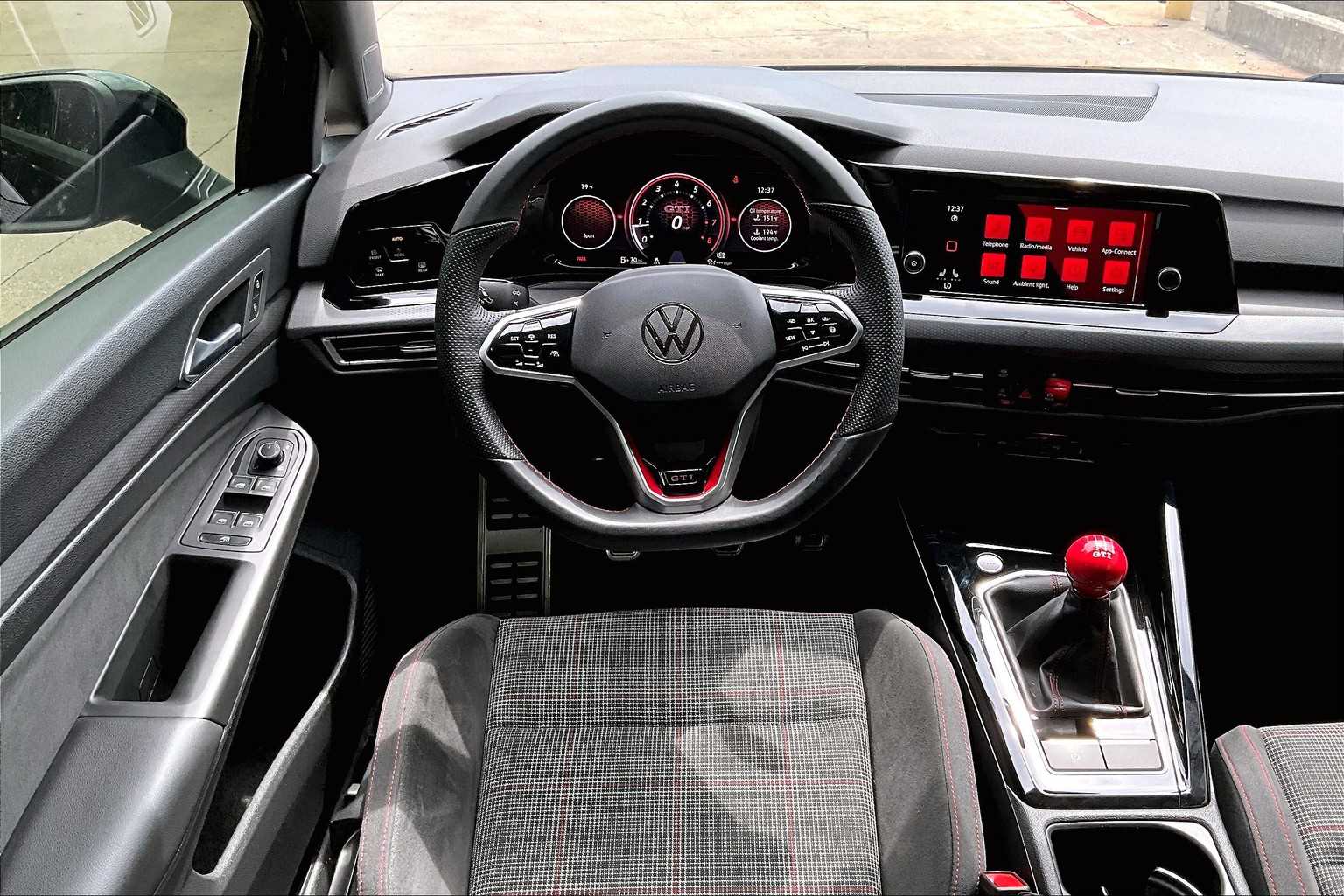 2024 Volkswagen Golf GTI 380 S photo 6