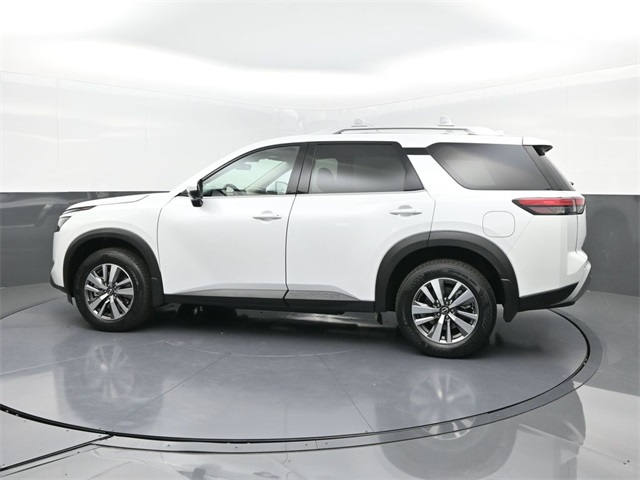2025 Nissan Pathfinder SL photo 4