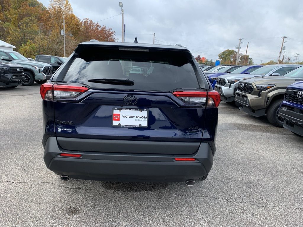2025 Toyota RAV4 XLE Premium photo 2
