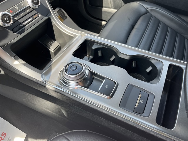 2022 Ford Edge SEL photo 20