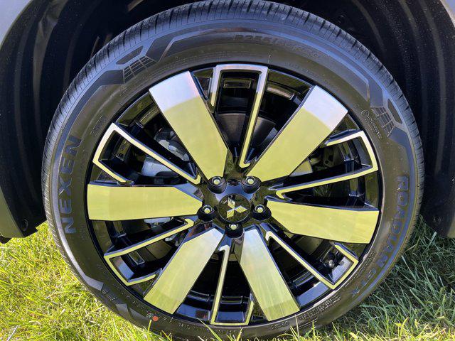 2025 Mitsubishi Outlander SE 2.5 photo 8