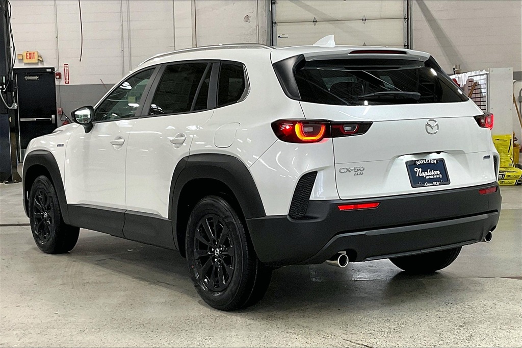 2025 Mazda CX-50 Preferred photo 3