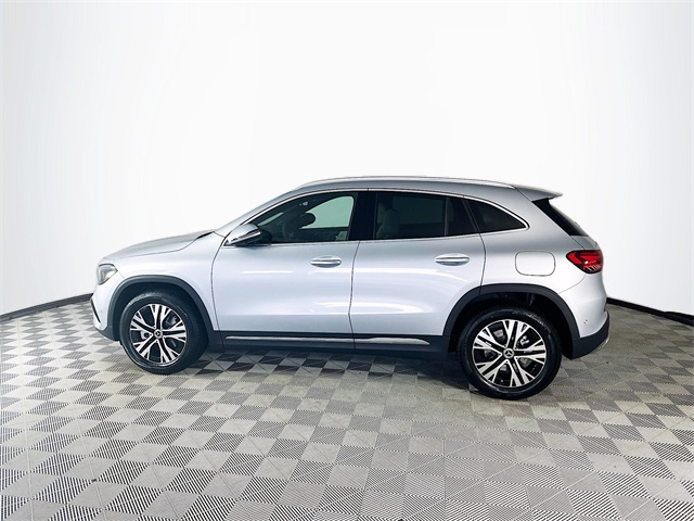 2026 Mercedes Benz GLA 250 photo 4