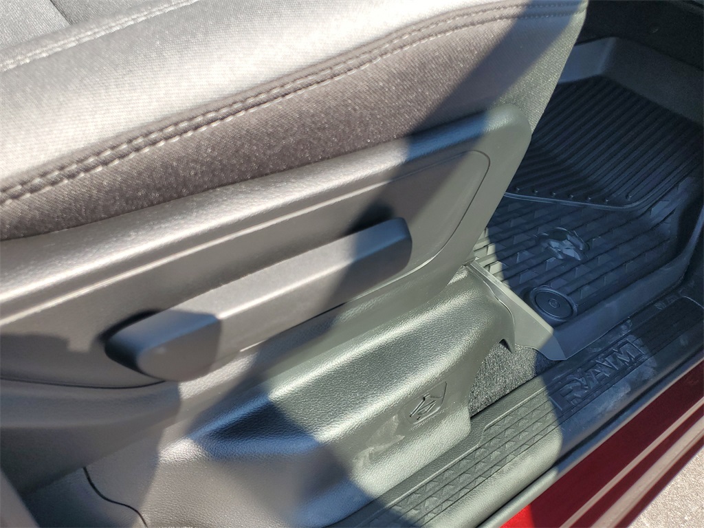 2025 Ram 1500 Big Horn Lone Star photo 29