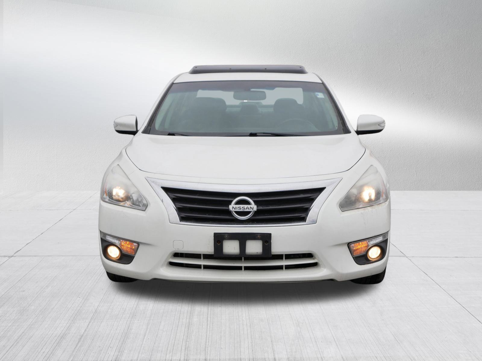 Used 2015 Nissan Altima SL with VIN 1N4AL3AP6FC239011 for sale in Bloomington, MN