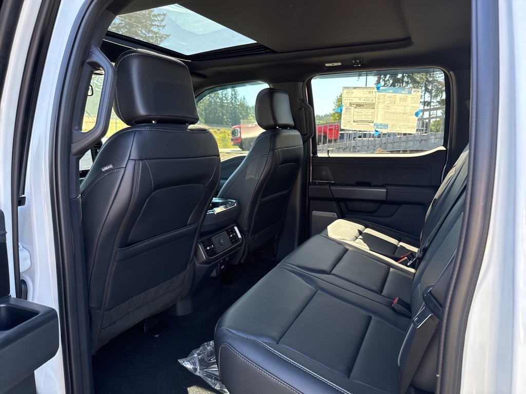 2025 Ford F-150 Lariat photo 18