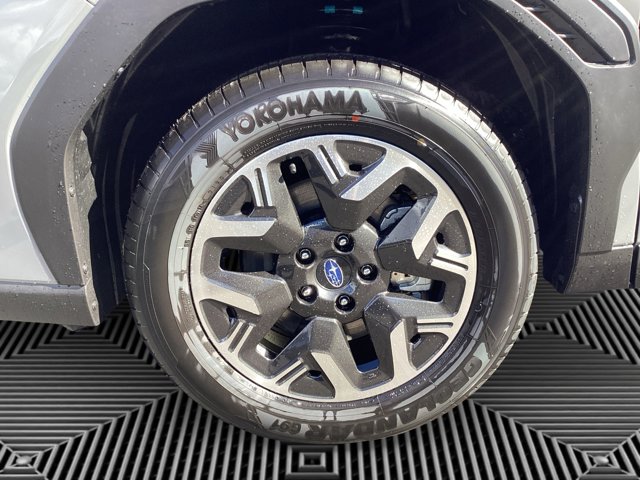 2025 Subaru Forester Premium Base photo 14