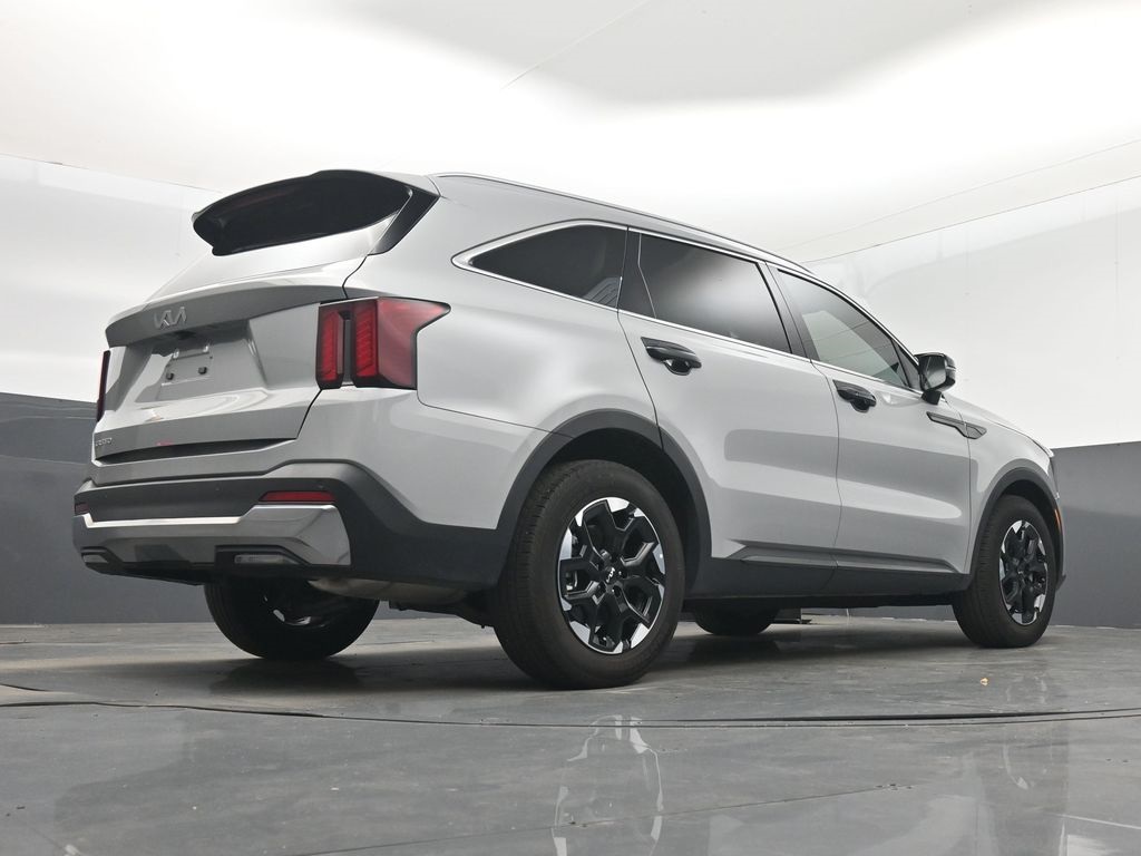2025 Kia Sorento S photo 33