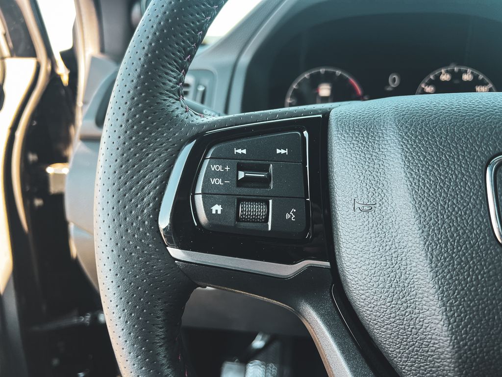 2025 Honda Ridgeline Black Edition photo 22