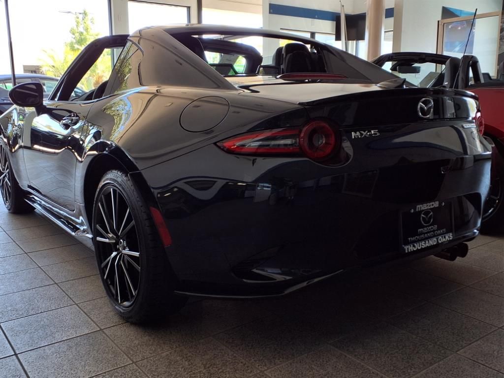 2025 Mazda MX-5 Miata Miata RF Grand Touring photo 4