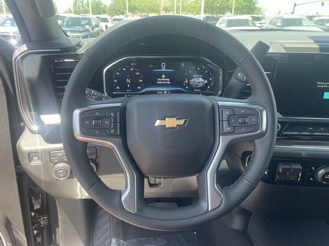 2025 Chevrolet Silverado 1500 LT photo 19