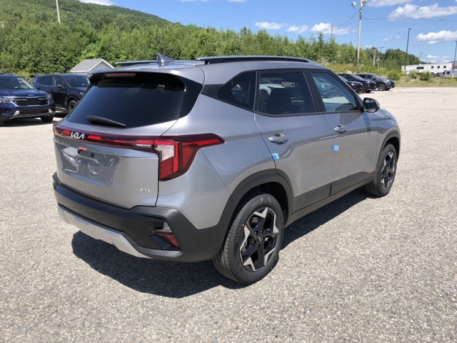 2026 Kia Seltos S photo 3