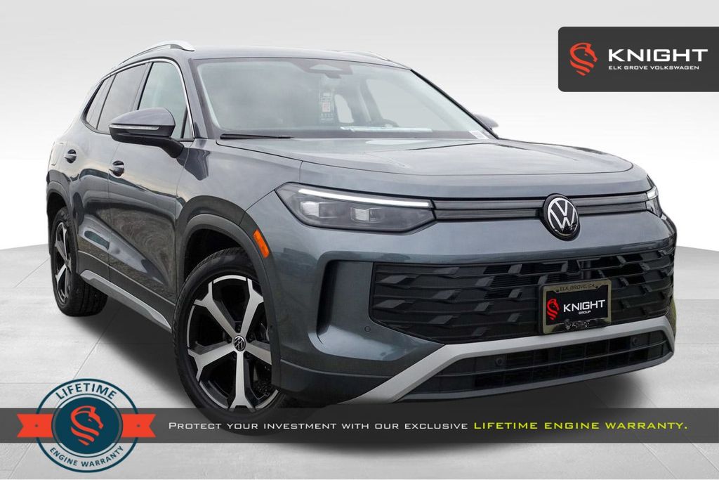 2026 Volkswagen Tiguan SE's photo