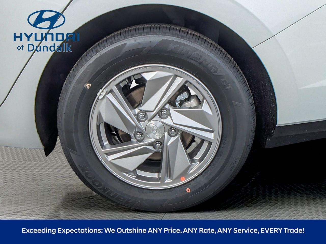 2025 Hyundai Elantra SE photo 8