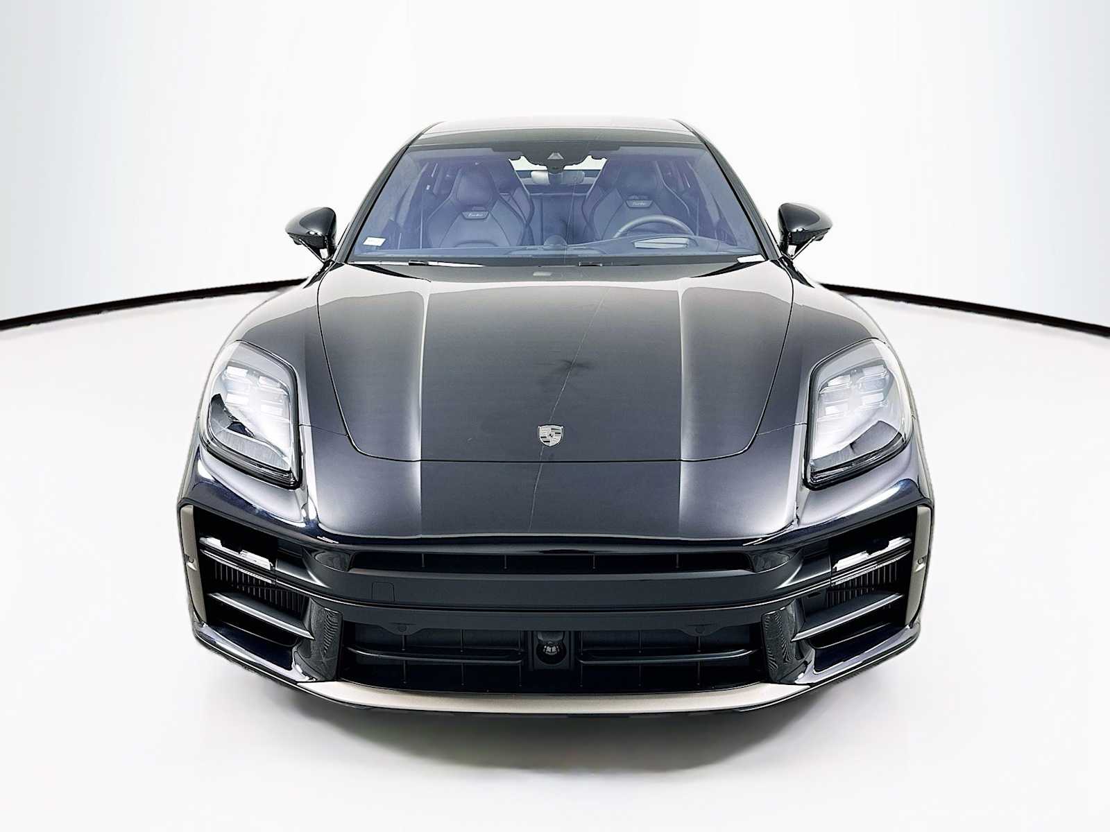 2025 Porsche Panamera Turbo E-Hybrid photo 6