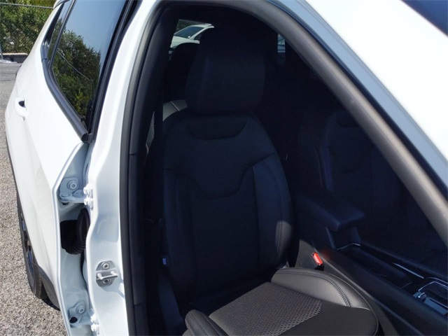 2026 Jeep Compass Latitude Altitude Special Edition photo 31