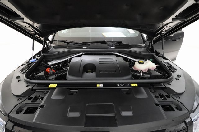 2024 Land Rover Range Rover Sport SE photo 6