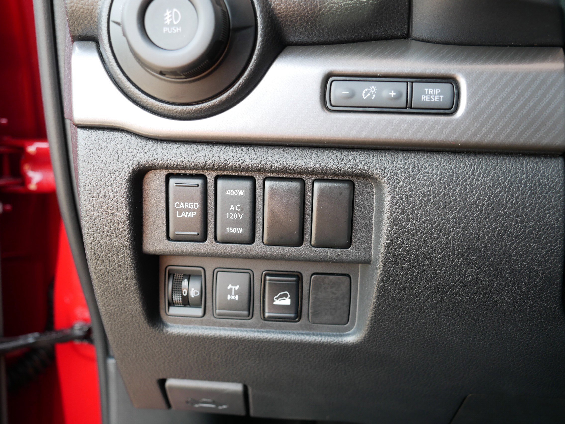 2021 Nissan Titan PRO-4X photo 25
