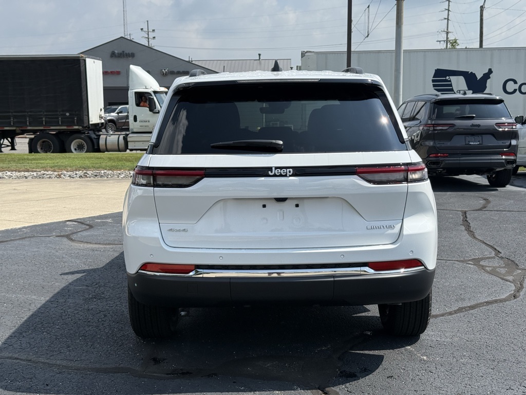 2025 Jeep Grand Cherokee Limited photo 5
