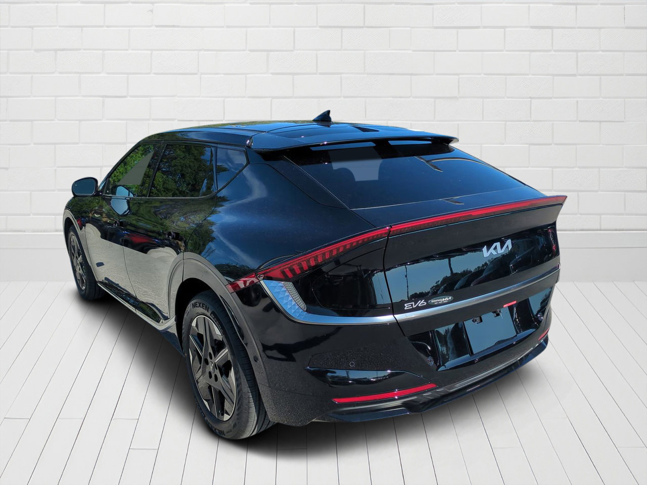 2025 Kia EV6 Wind photo 3