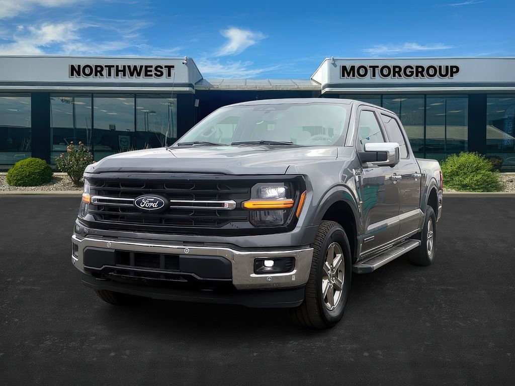 2024 Ford F-150 XLT photo 2