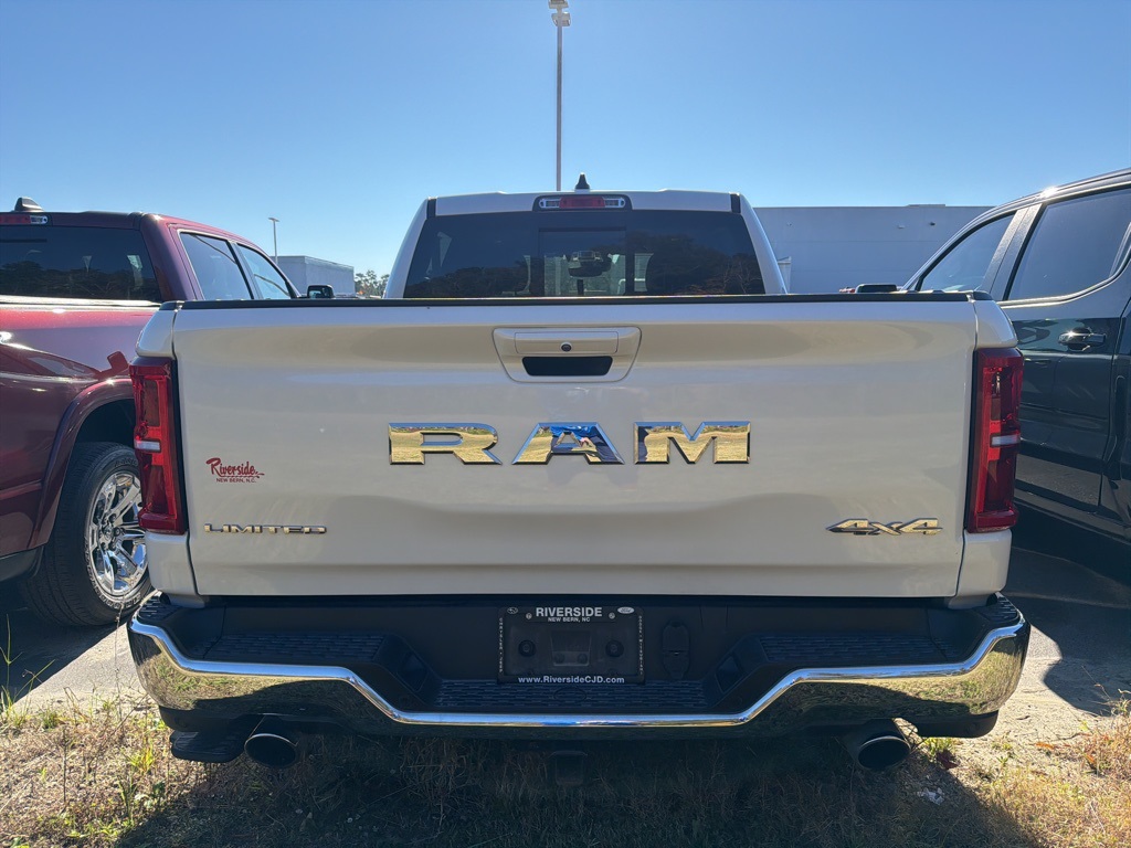 2025 Ram 1500 Limited photo 3