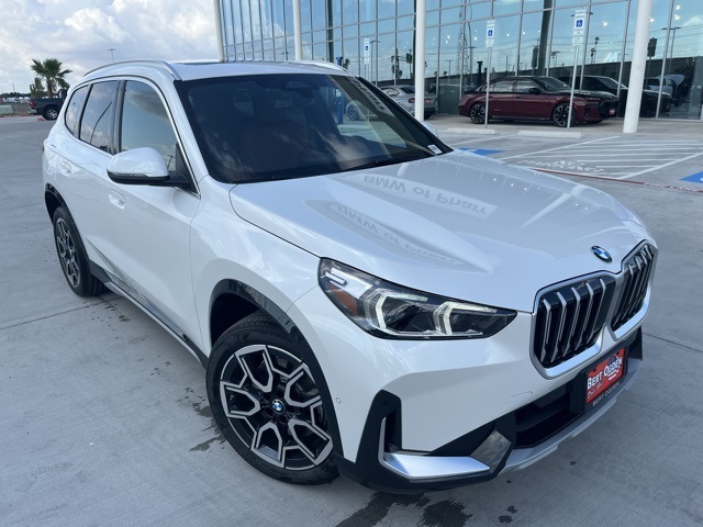2026 BMW X1 28i's photo