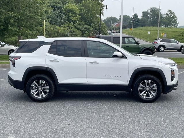 2026 Chevrolet Equinox LT photo 8