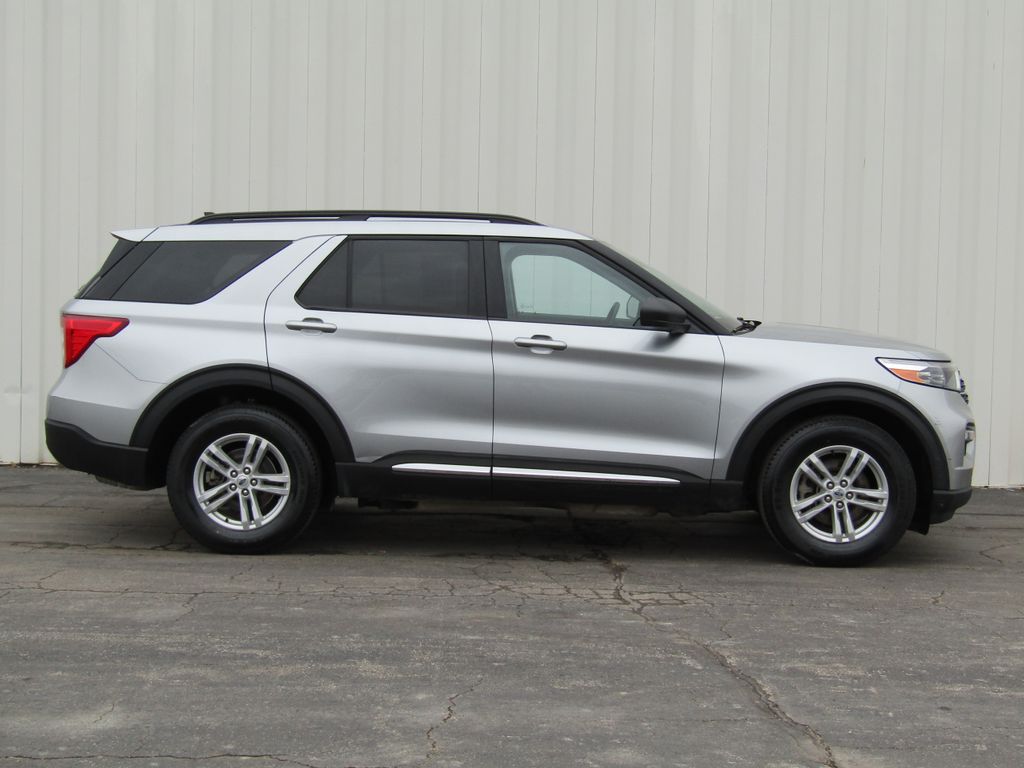 Used 2024 Ford Explorer XLT with VIN 1FMSK8DH4RGA01914 for sale in Kansas City