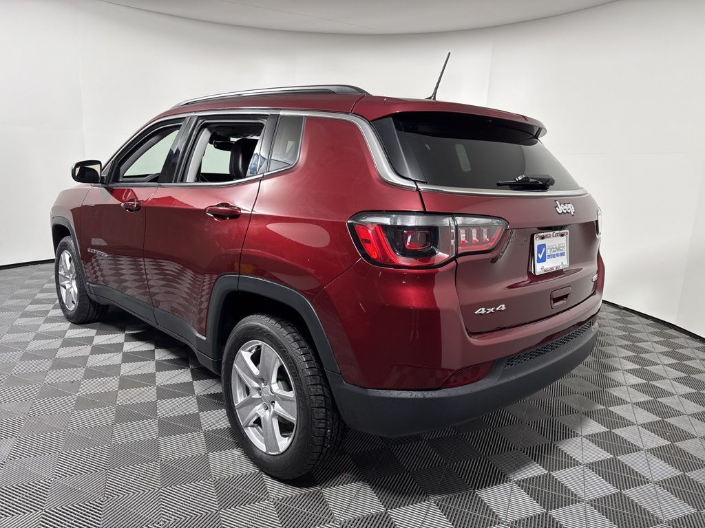 2022 Jeep Compass North Edition Latitude photo 3