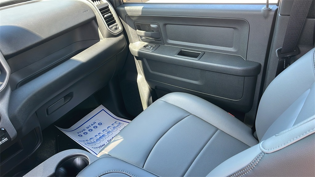 2025 Ram 3500 Tradesman photo 10