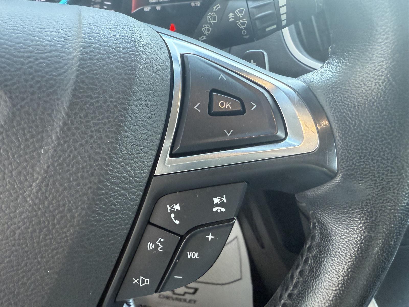 2017 Ford Edge SEL photo 14