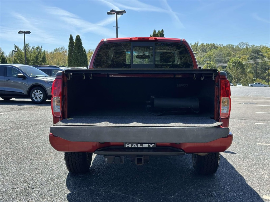 2016 Nissan Frontier Desert Runner King Cab photo 10