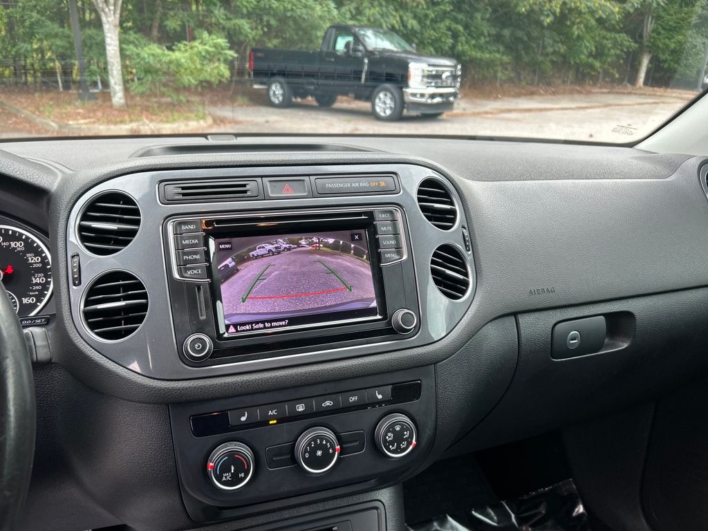 2017 Volkswagen Tiguan S photo 15