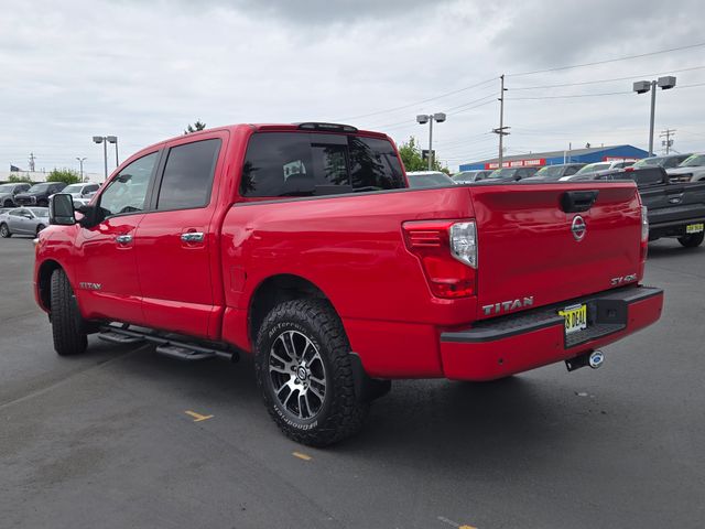 2021 Nissan Titan SV photo 10