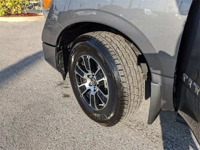 2024 Nissan Titan SV photo 29