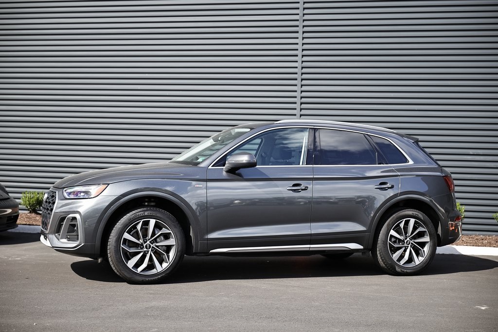 2024 Audi Q5 45 S line Premium Plus photo 2