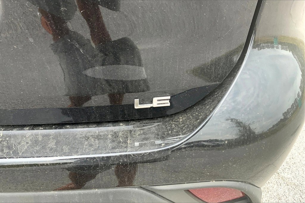 2024 Toyota Highlander LE photo 5