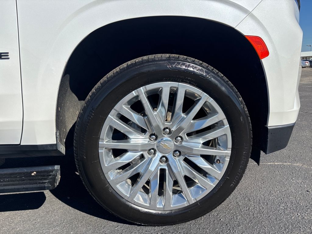 2023 Chevrolet Tahoe High Country photo 2