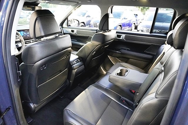 Used 2025 Blue Hyundai SEL image 17